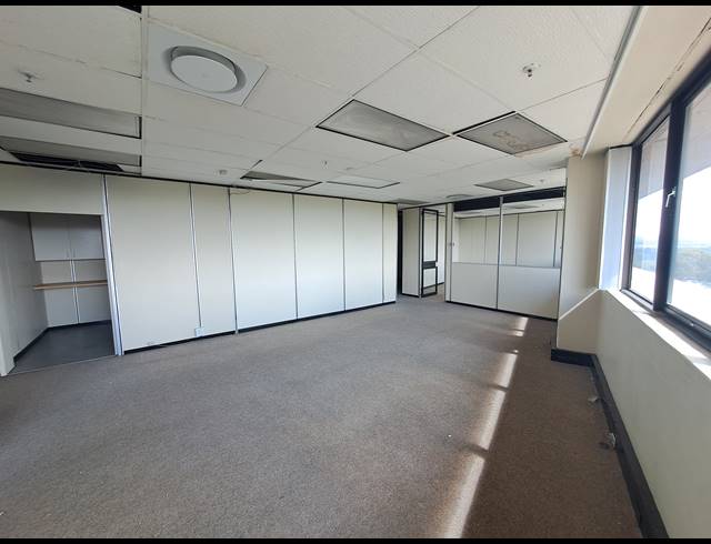 143M² OFFICE TO LET IN DUNKELD WEST